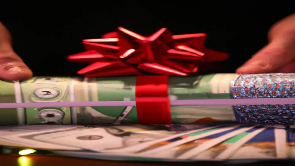 Jak zapakować pieniądze na prezent? Dyskretne pomysły